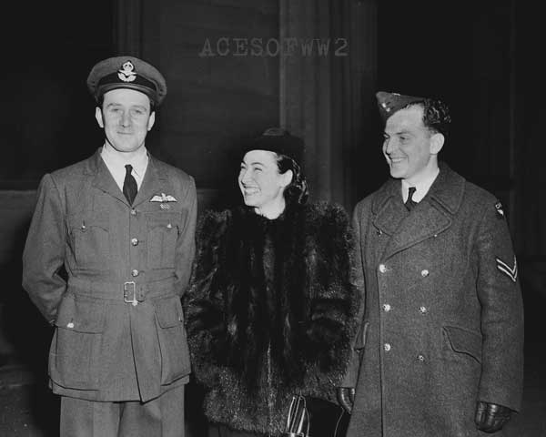 Cocky [left] and his wife Olive at Buckingham Palace to recieve his investiture